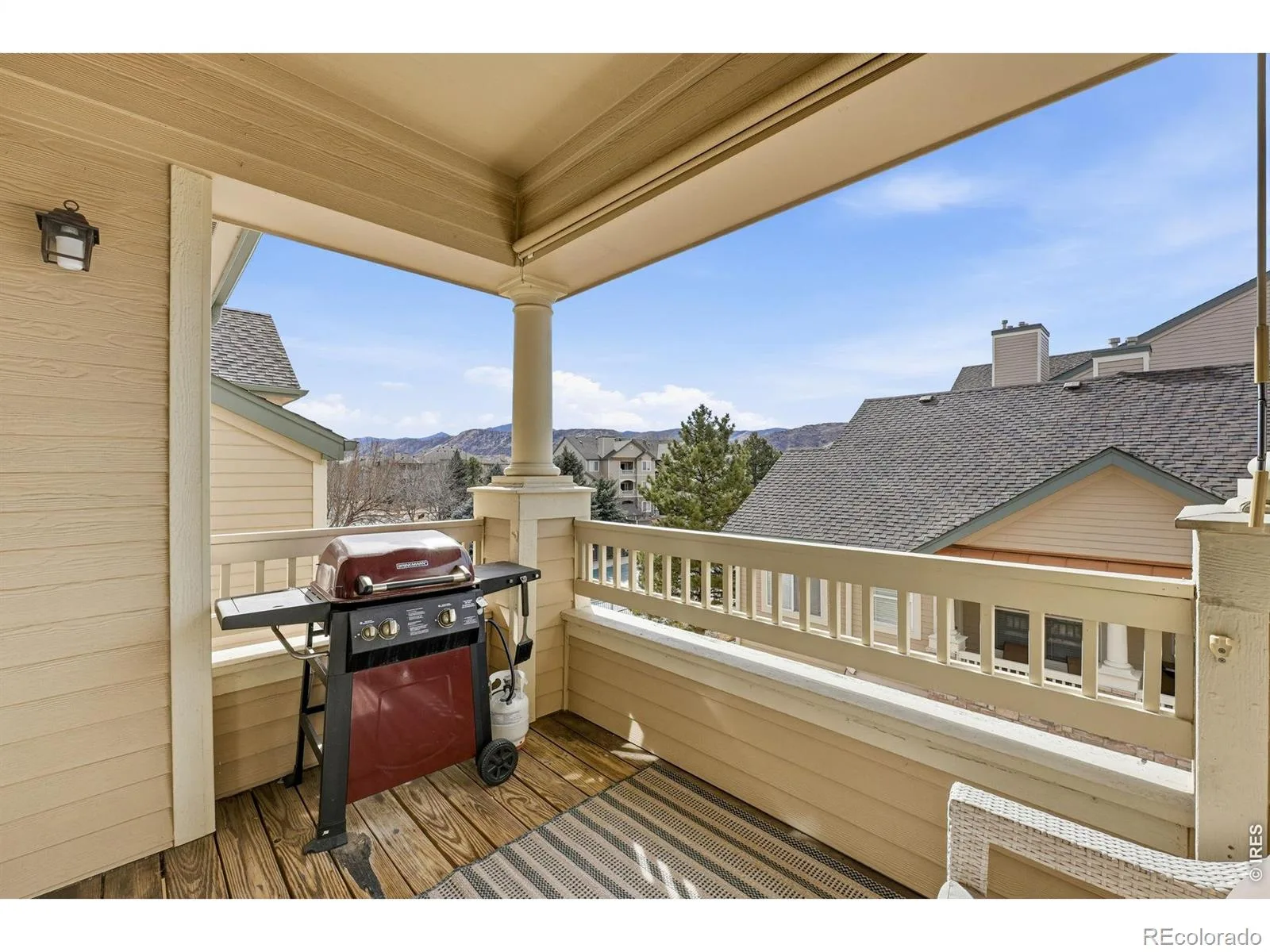 8329 S Independence Circle #306 Littleton CO 80128 | MLS #RECIR1064642 07202026194335 1600 23