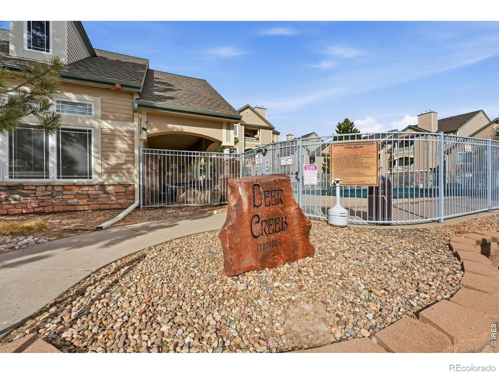 8329 S Independence Circle #306 Littleton CO 80128 | MLS #RECIR1064642 07202026194335 1600 33