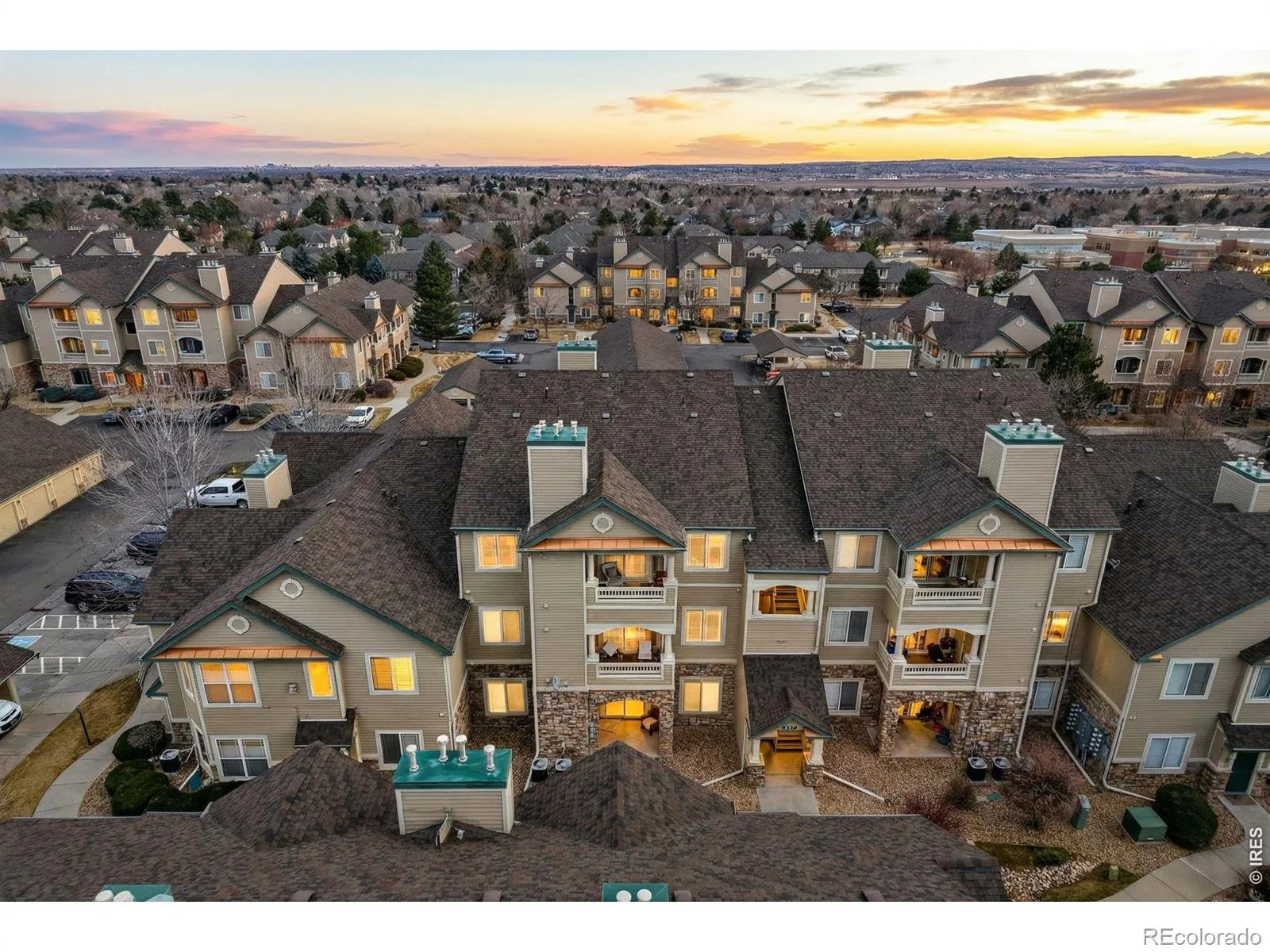 8329 S Independence Circle #306 Littleton CO 80128 | MLS #RECIR1064642 07202026194335 1600 36