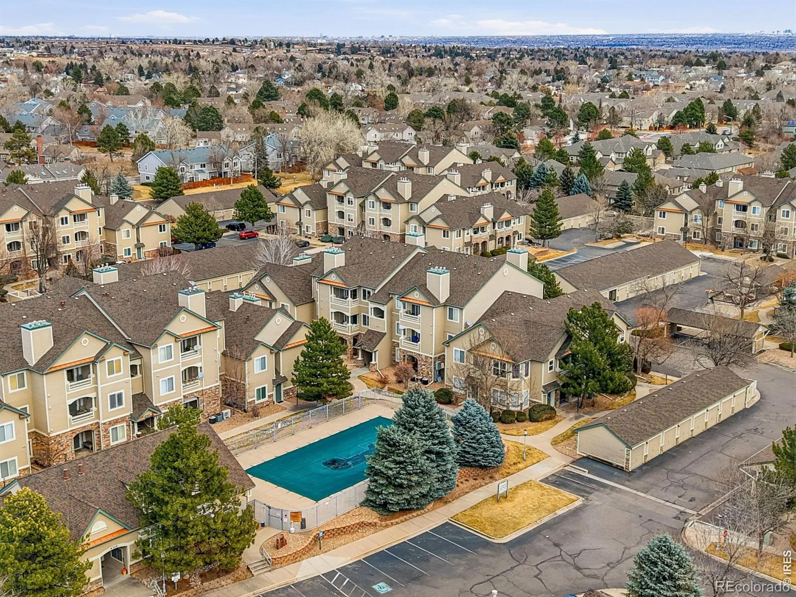 8329 S Independence Circle #306 Littleton CO 80128 | MLS #RECIR1064642 07202026194335 1600 39