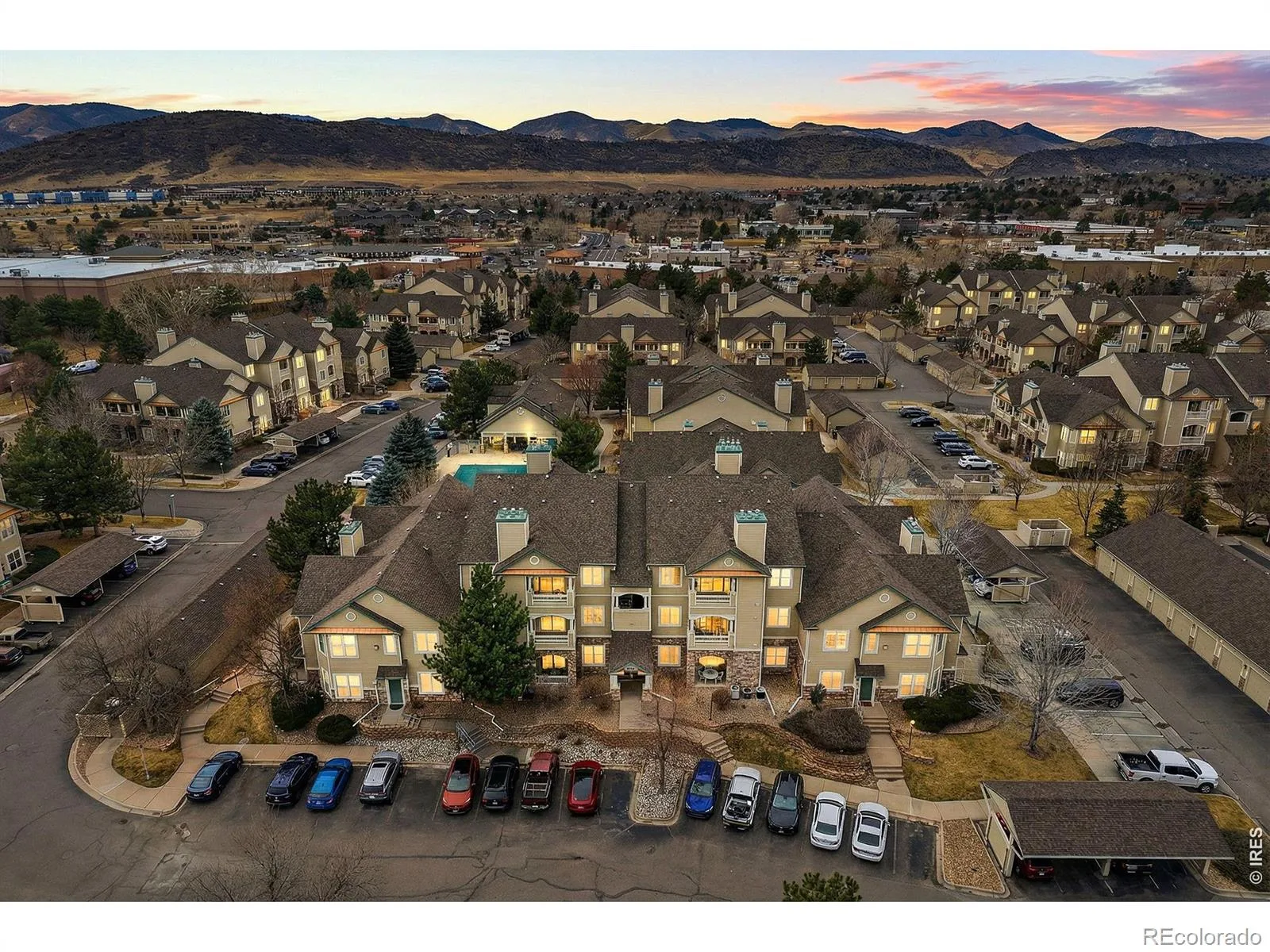 8329 S Independence Circle #306 Littleton CO 80128 | MLS #RECIR1064642 07202026194335 1600 45