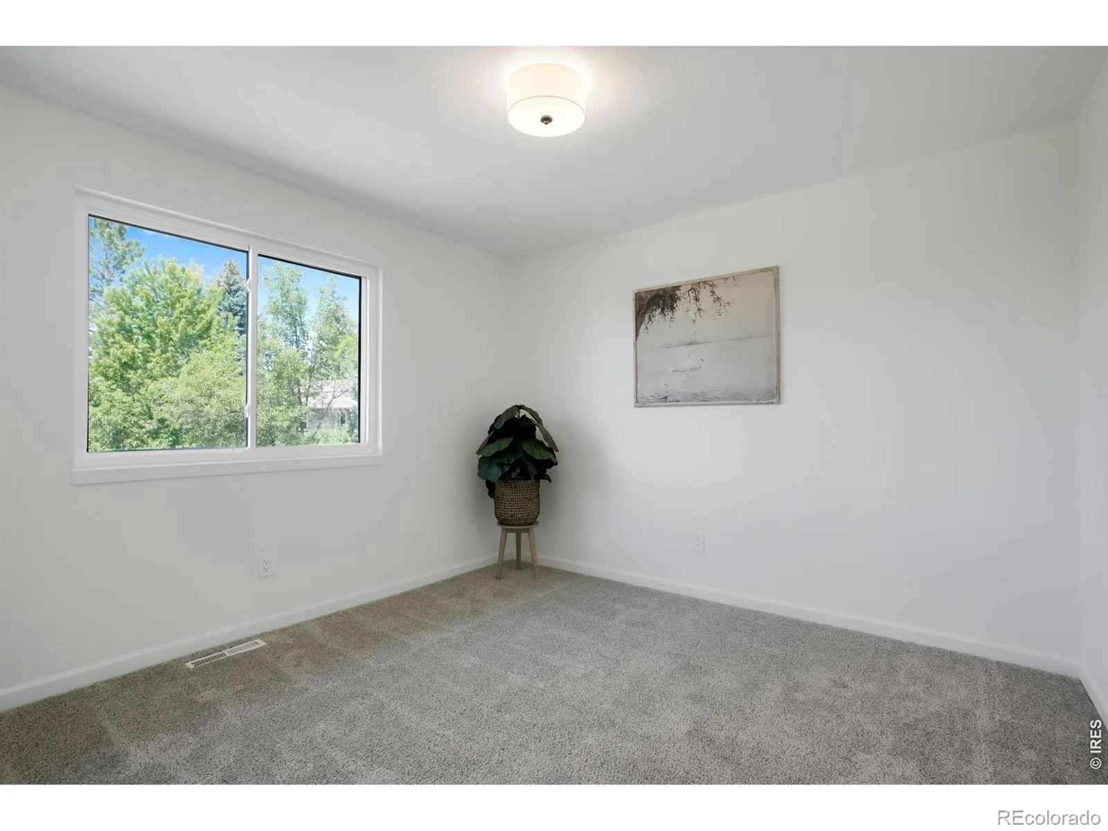 1096 Princeton Drive Longmont CO 80503 | MLS #RECIR1064644 07202026200801 1600 24