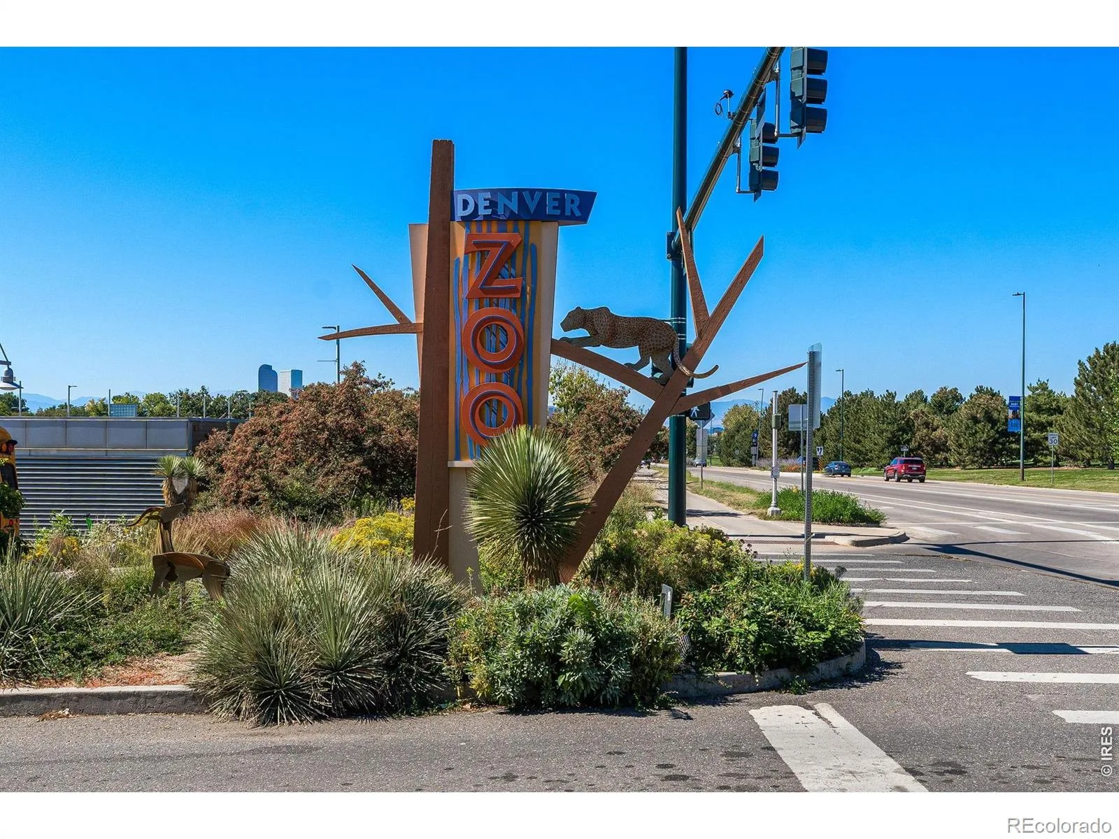 1630 N Clarkson Street #302 Denver CO 80218 MLS #RECIR1064660 07202026221641 1600 48