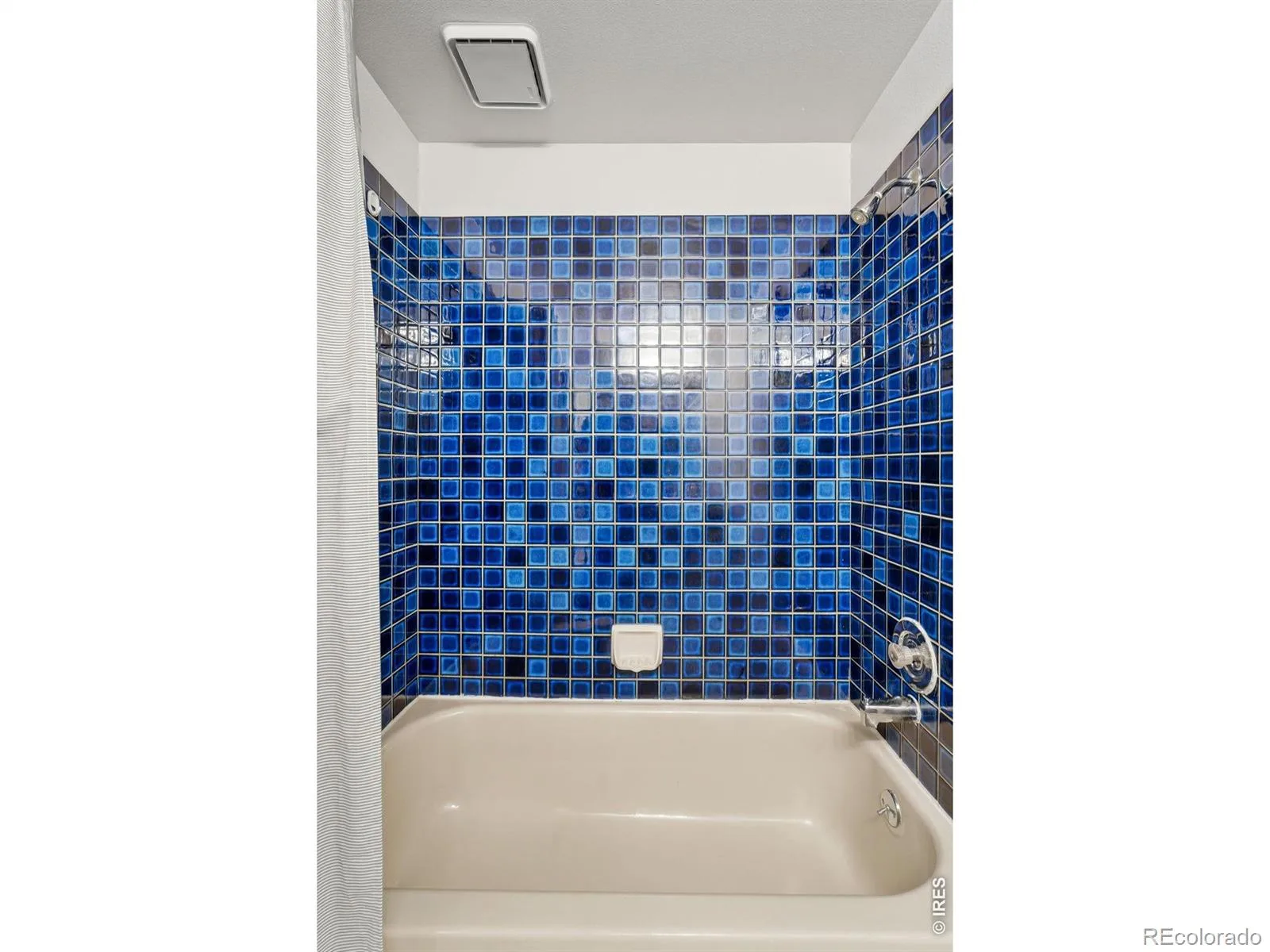 2892 W Long Circle #G Littleton CO 80120 | MLS #RECIR1064746 07212026235328 1600 23