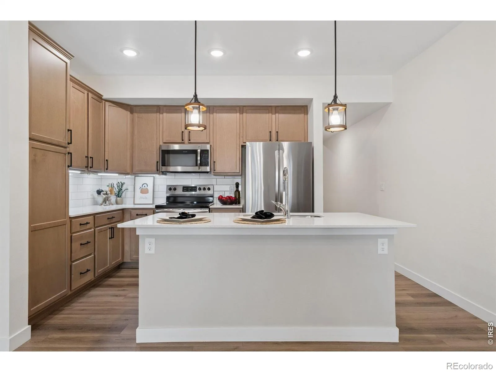 330 High Point Drive #B105 Longmont CO 80504 | MLS #RECIR1064750 07222026013610 1600 8