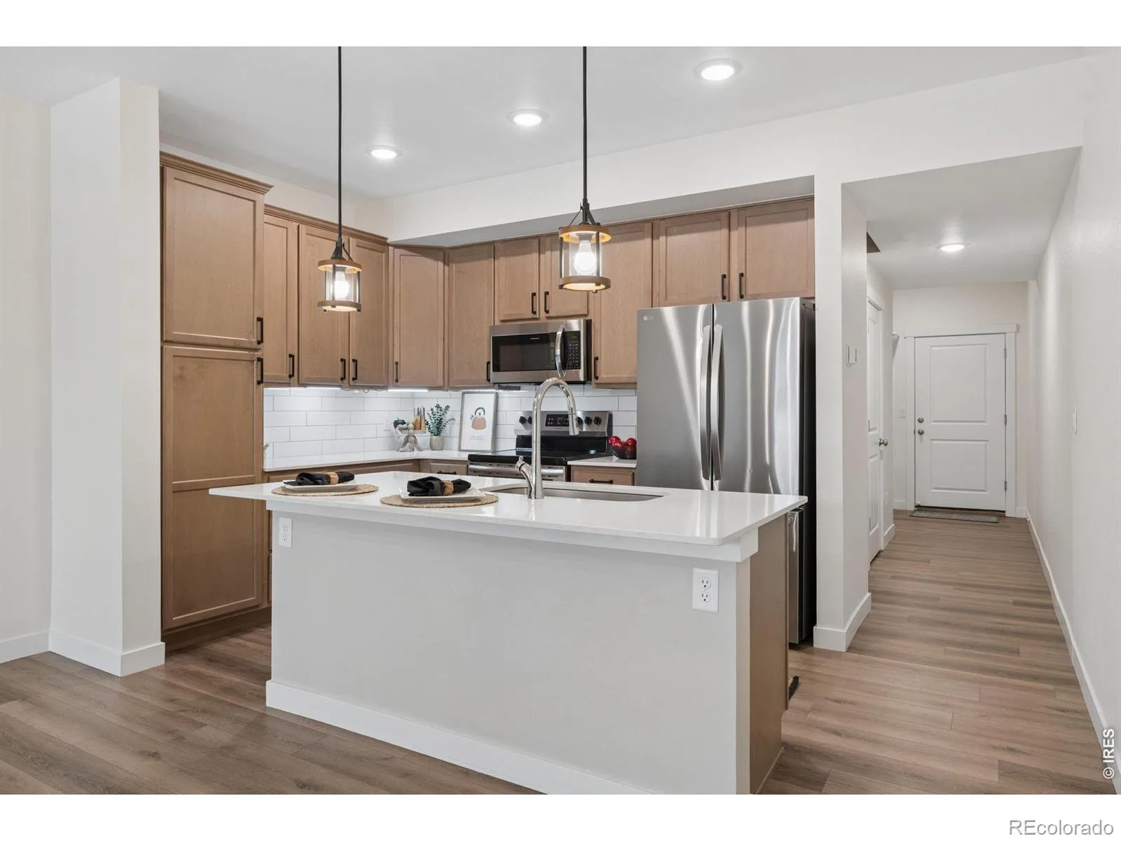 330 High Point Drive #B105 Longmont CO 80504 | MLS #RECIR1064750 07222026013610 1600 9