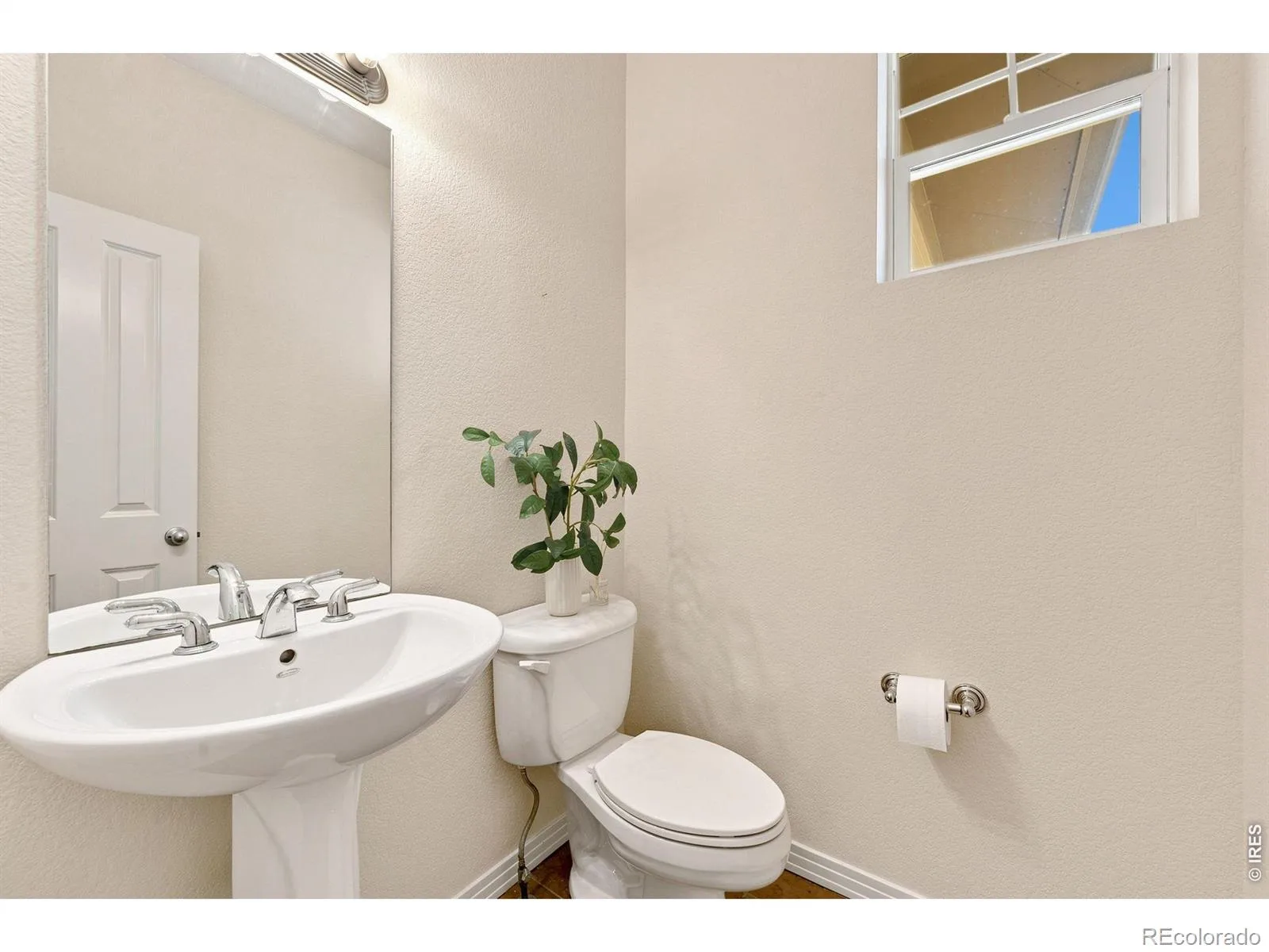 2104 18th Avenue Longmont CO 80501 | MLS #RECIR1064766 07222026142255 1600 5