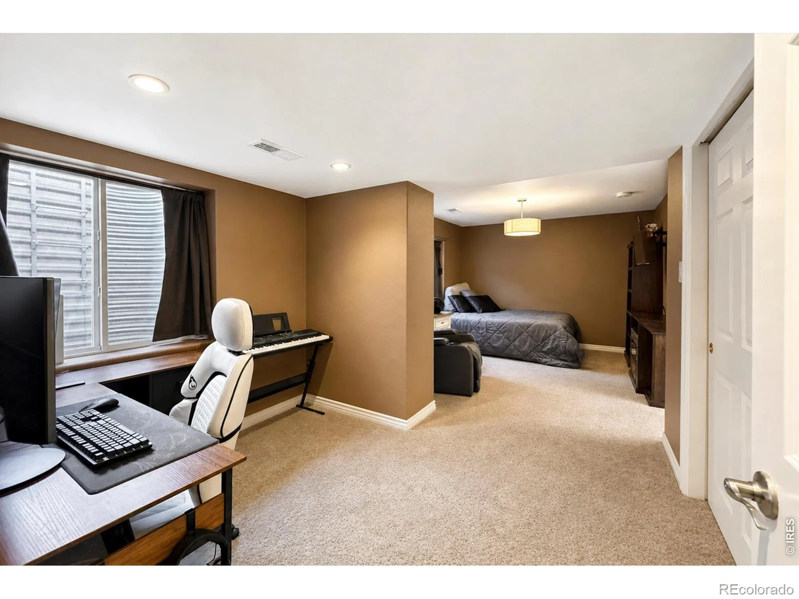 5472 Fox Run Boulevard Longmont CO 80504 | MLS #RECIR1064824 07222026213904 1600 34