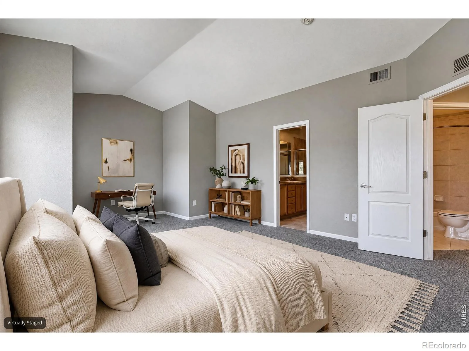 2239 Calais Drive #11B Longmont CO 80504 | MLS #RECIR1064850 08272026171815 1600 20
