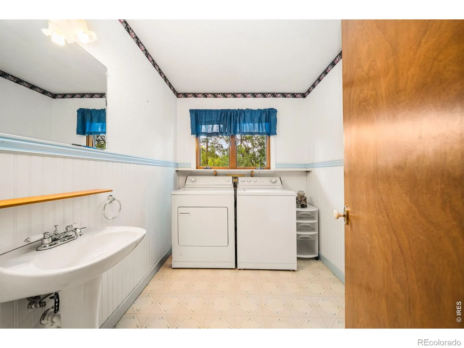 6541 Saint Vrain Road Longmont CO 80503 | MLS #RECIR1064884 07232026180803 1600 17