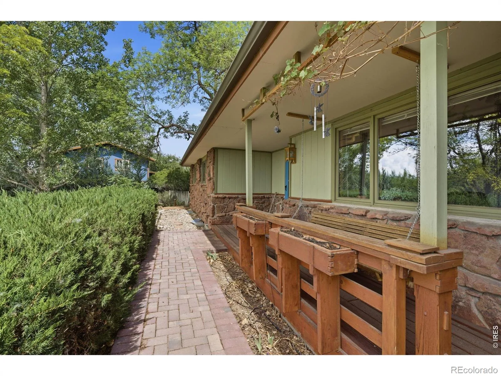 6541 Saint Vrain Road Longmont CO 80503 | MLS #RECIR1064884 07232026180803 1600 3