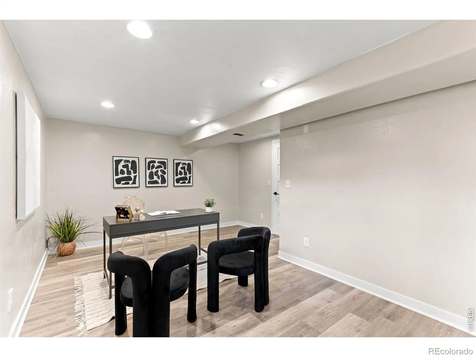 6010 Johnson Way Arvada CO 80004 | MLS #RECIR1064912 07252026071434 1600 24
