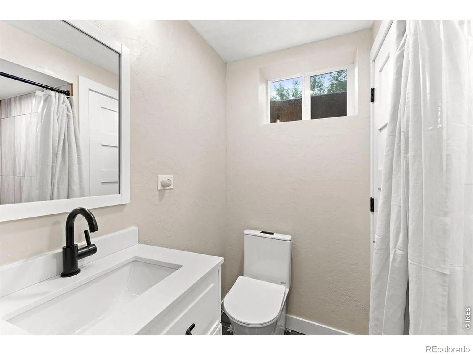 6010 Johnson Way Arvada CO 80004 | MLS #RECIR1064912 07252026071434 1600 27