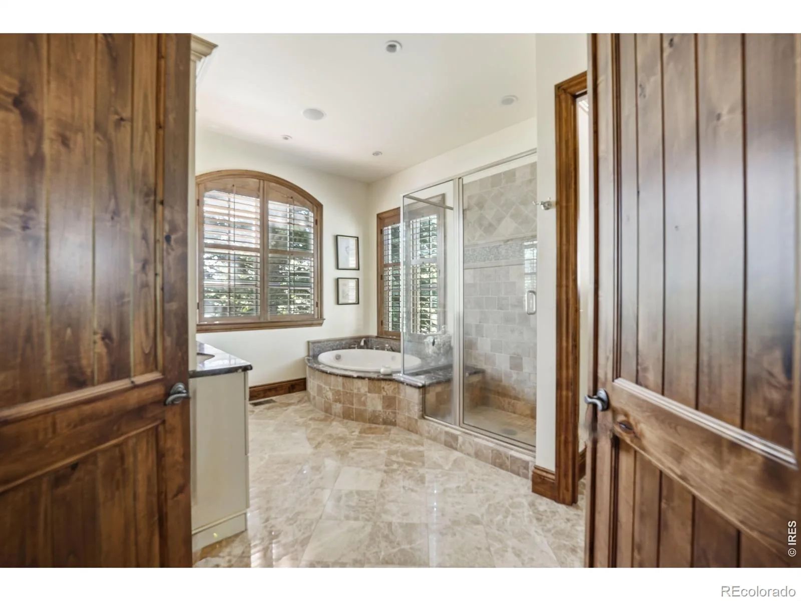 4053 E Iris Court Greenwood Village CO 80121 | MLS #RECIR1064995 07302026005548 1600 16