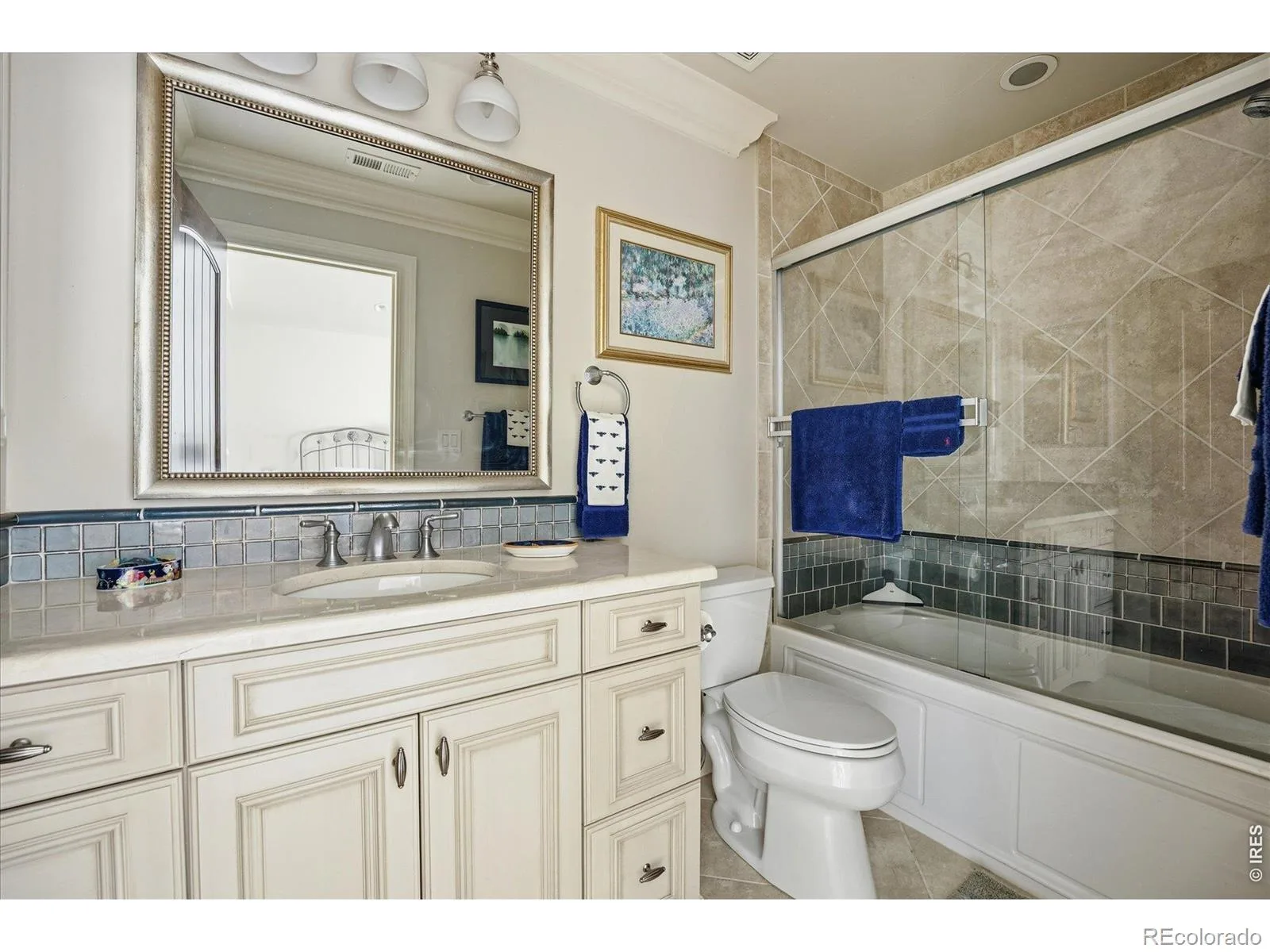 4053 E Iris Court Greenwood Village CO 80121 | MLS #RECIR1064995 07302026005548 1600 22