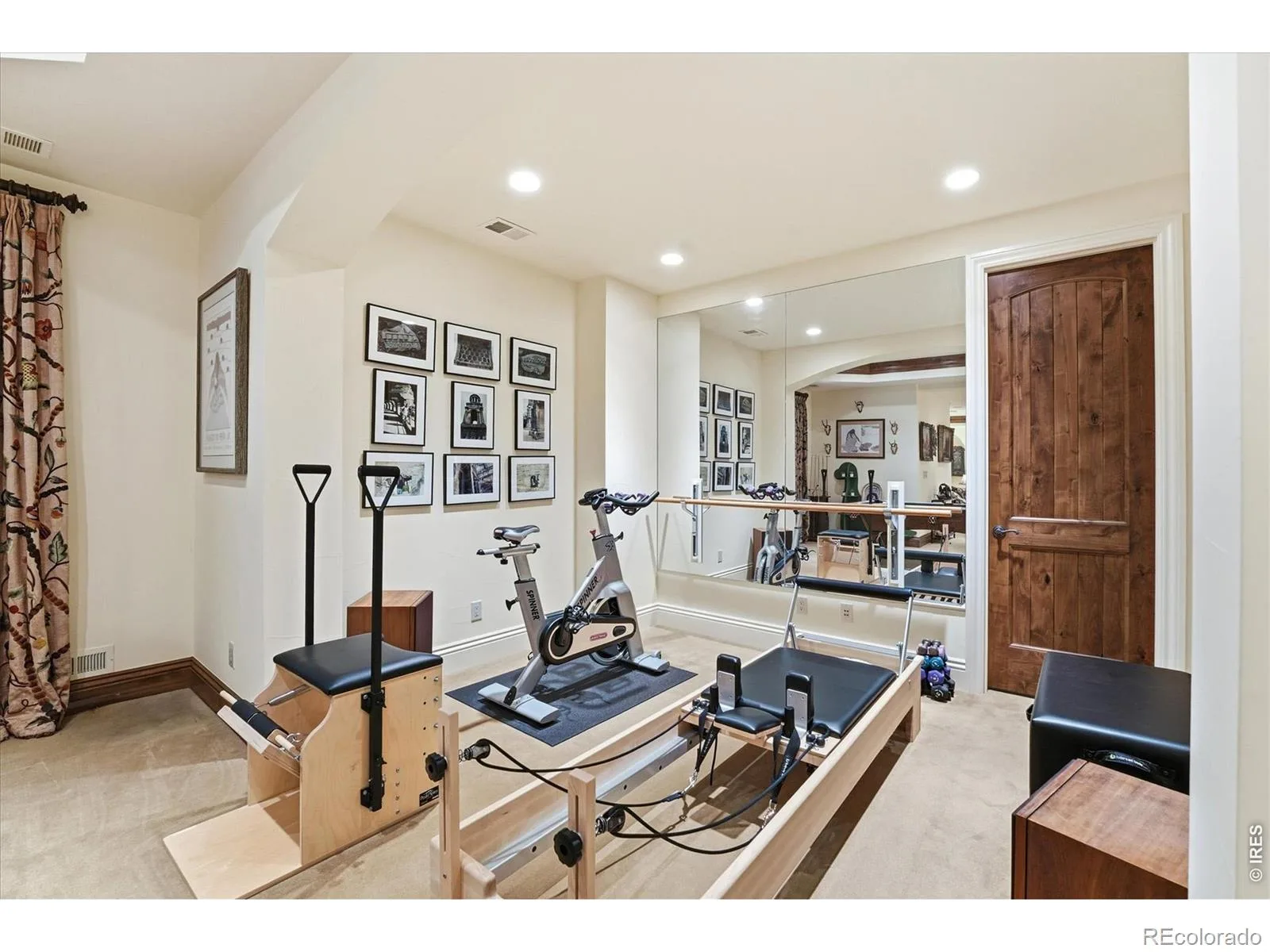 4053 E Iris Court Greenwood Village CO 80121 | MLS #RECIR1064995 07302026005548 1600 30