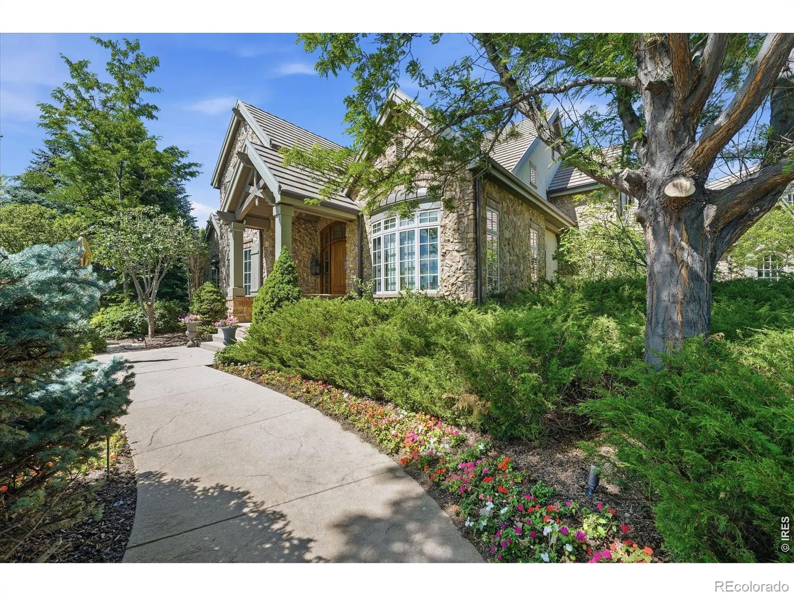 4053 E Iris Court Greenwood Village CO 80121 | MLS #RECIR1064995 07302026005548 1600 38