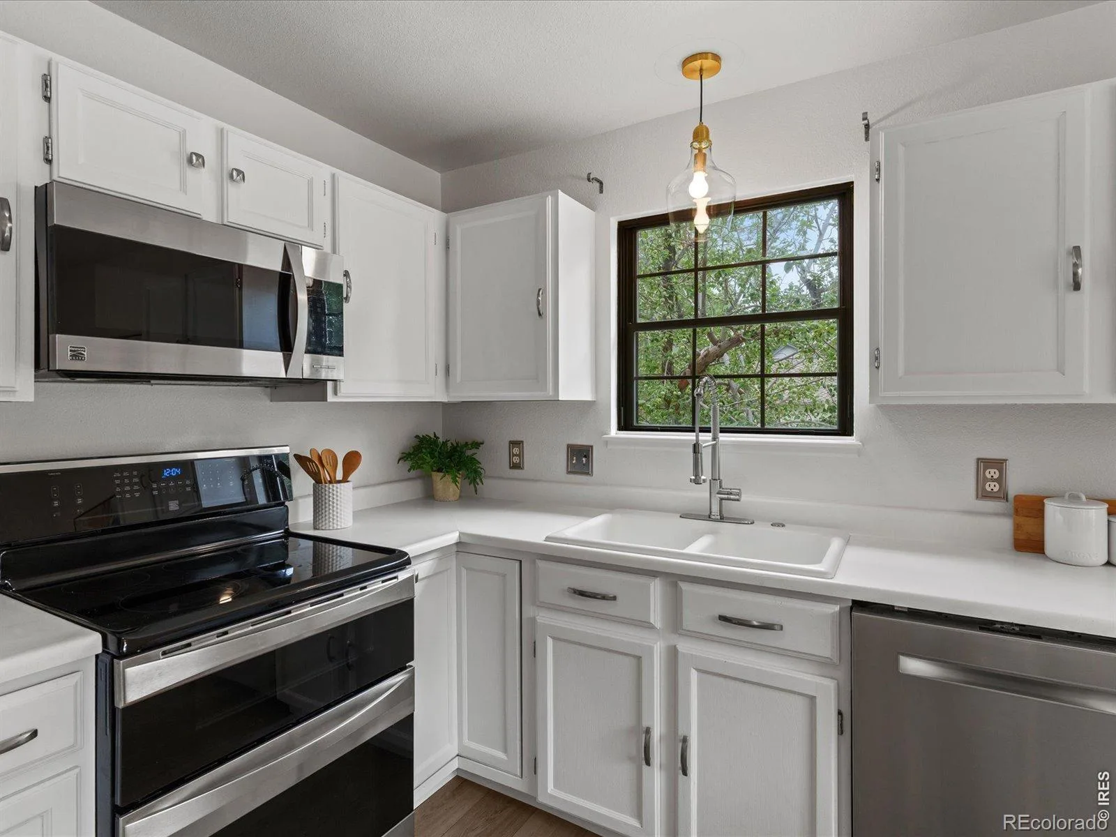 2301 N Shore Drive Longmont CO 80503 | MLS #RECIR1065024 07262026004441 1600 11