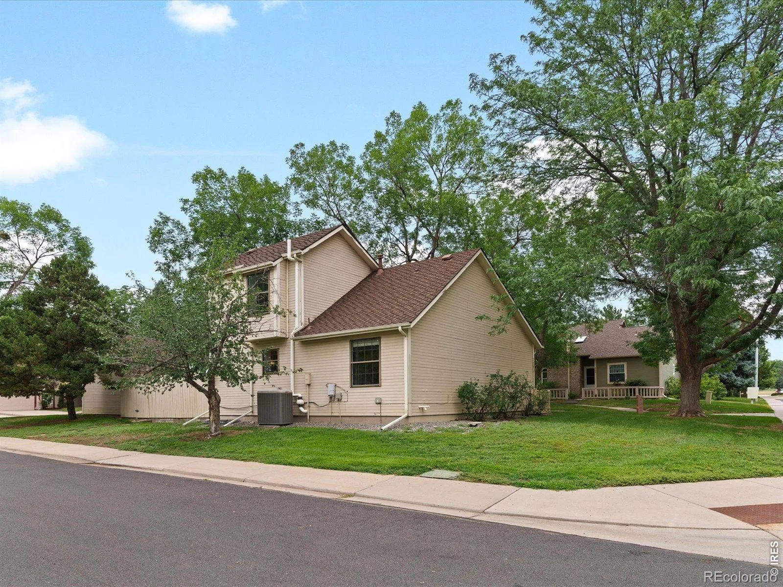 2301 N Shore Drive Longmont CO 80503 | MLS #RECIR1065024 07262026004441 1600 35
