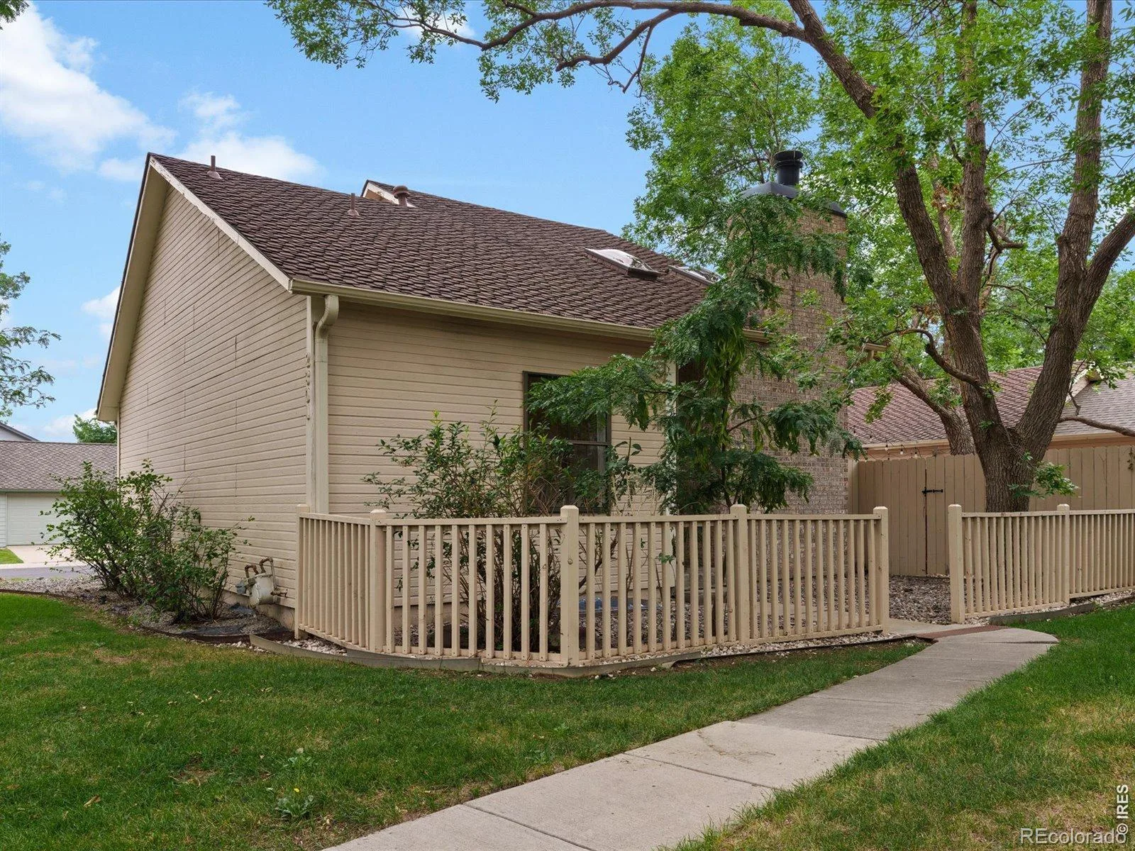 2301 N Shore Drive Longmont CO 80503 | MLS #RECIR1065024 07262026004441 1600 37