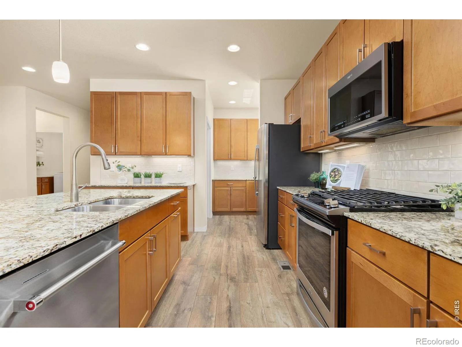 718 Widgeon Circle Longmont CO 80503 | MLS #RECIR1065120 07272026150351 1600 13