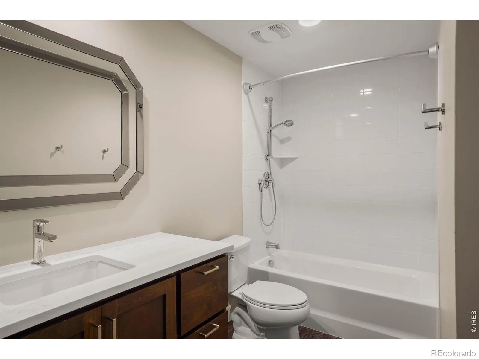 6797 Larsh Drive Denver CO 80221 | MLS #RECIR1065312 07302026041651 1600 24