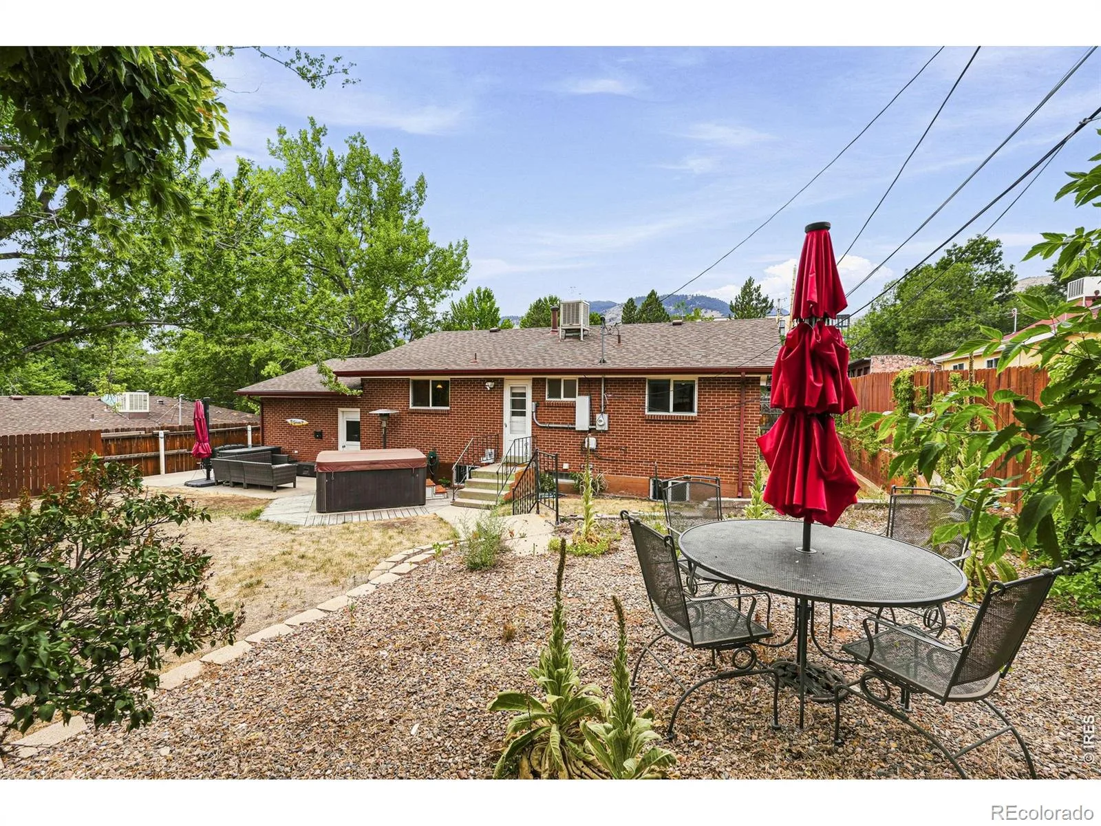 1915 Cheyenne Street Golden CO 80401 | MLS #RECIR1065320 07302026160154 1600 18