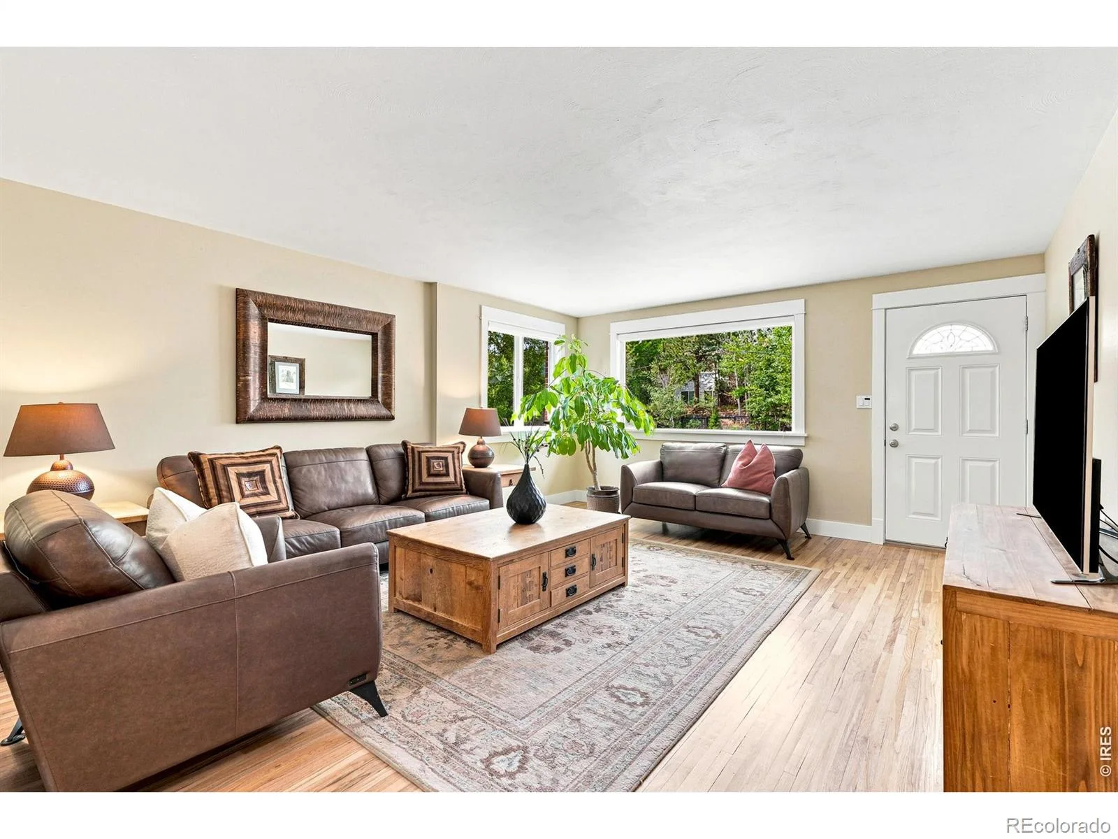 1915 Cheyenne Street Golden CO 80401 | MLS #RECIR1065320 07302026160154 1600 2