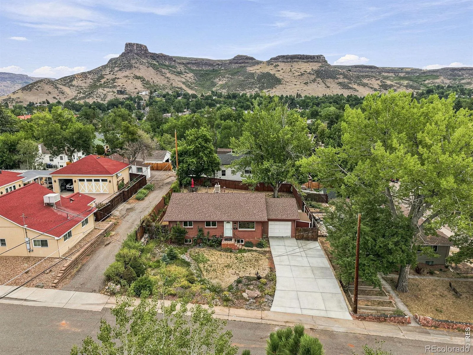 1915 Cheyenne Street Golden CO 80401 | MLS #RECIR1065320 07302026160154 1600 22