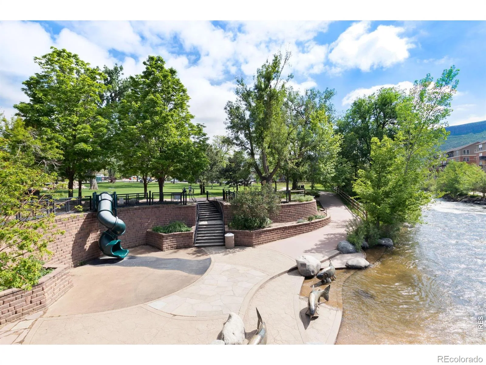 1915 Cheyenne Street Golden CO 80401 | MLS #RECIR1065320 07302026160154 1600 24
