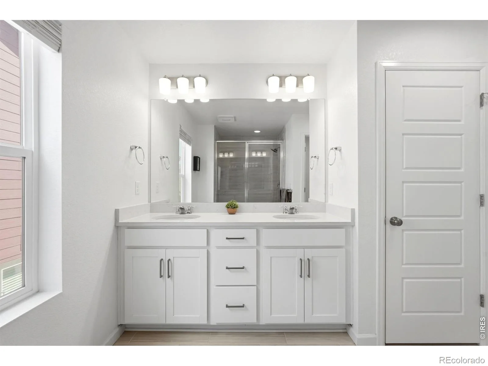 9915 Matchless Street Littleton CO 80125 | MLS #RECIR1065324 07302026160212 1600 15