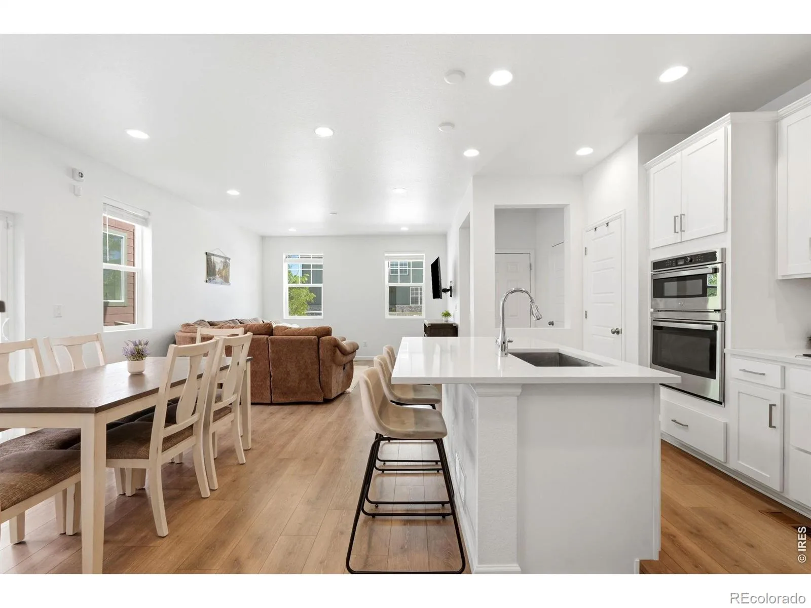 9915 Matchless Street Littleton CO 80125 | MLS #RECIR1065324 07302026160212 1600 7