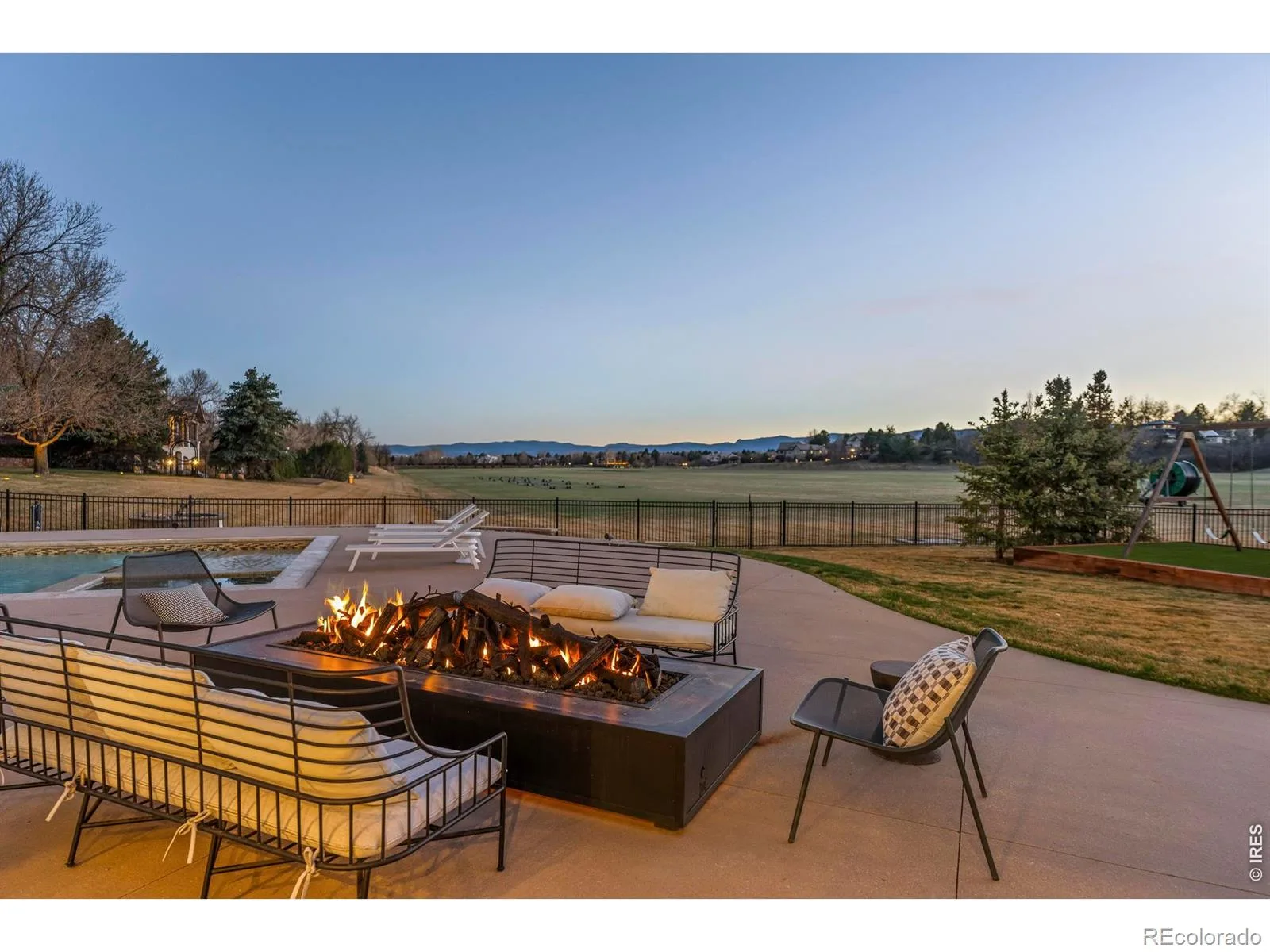 6930 S Polo Ridge Drive Littleton CO 80128 | MLS #RECIR1065353 07302026183940 1600 36