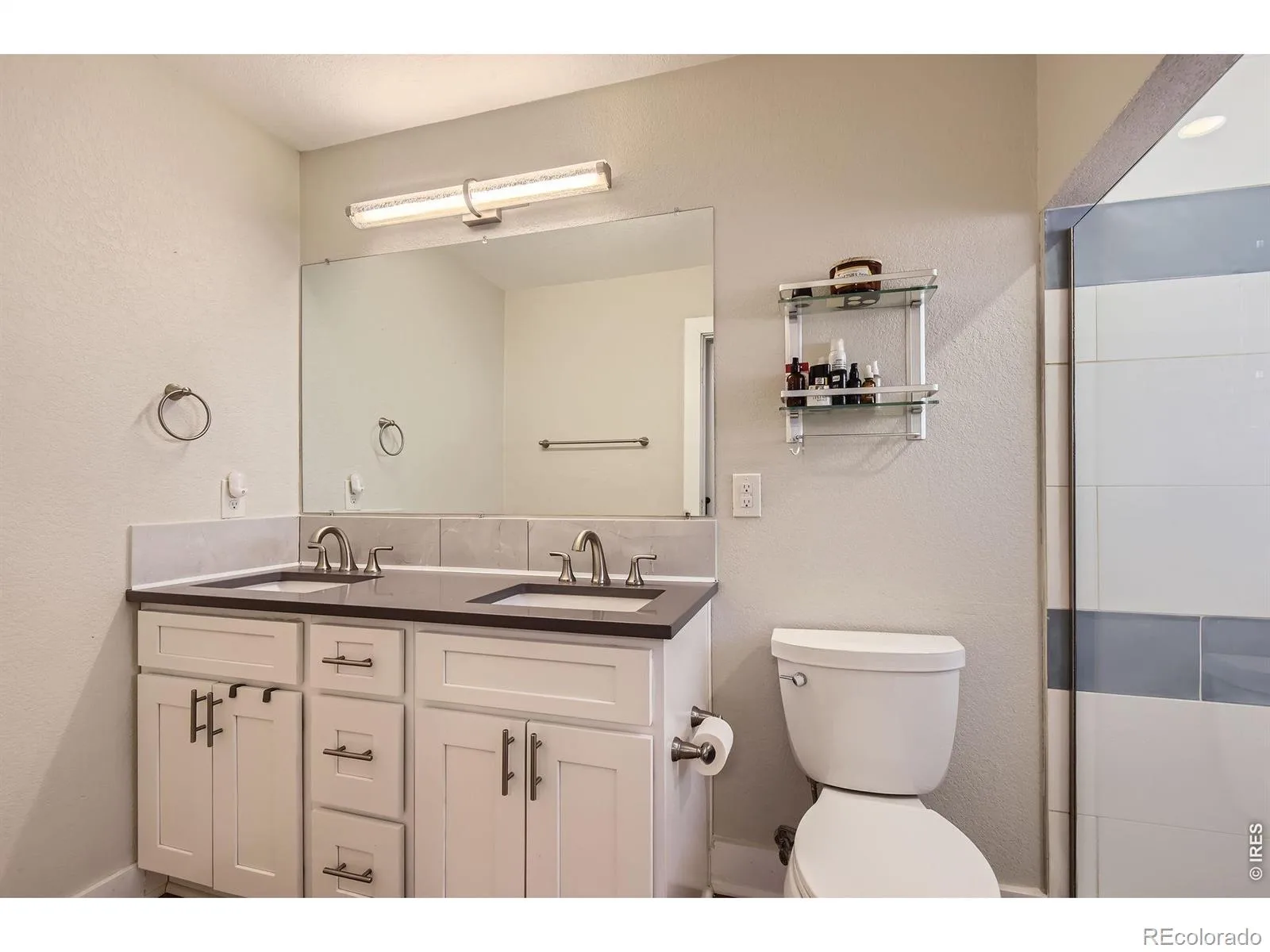 345 S Forest Street Denver CO 80246 | MLS #RECIR1065354 08252026001316 1600 12