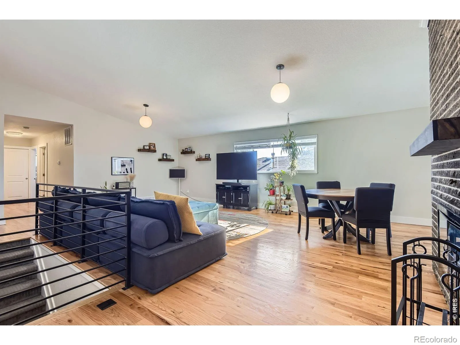 345 S Forest Street Denver CO 80246 | MLS #RECIR1065354 08252026001316 1600 5