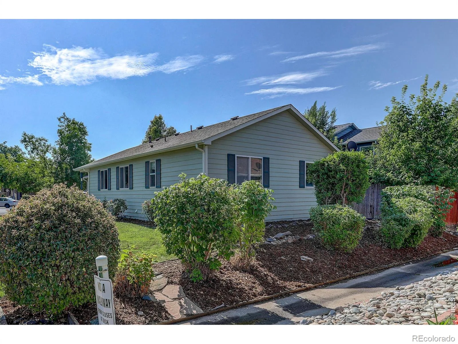 346 Wadsworth Circle Longmont CO 80504 | MLS #RECIR1065360 07302026184023 1600 2