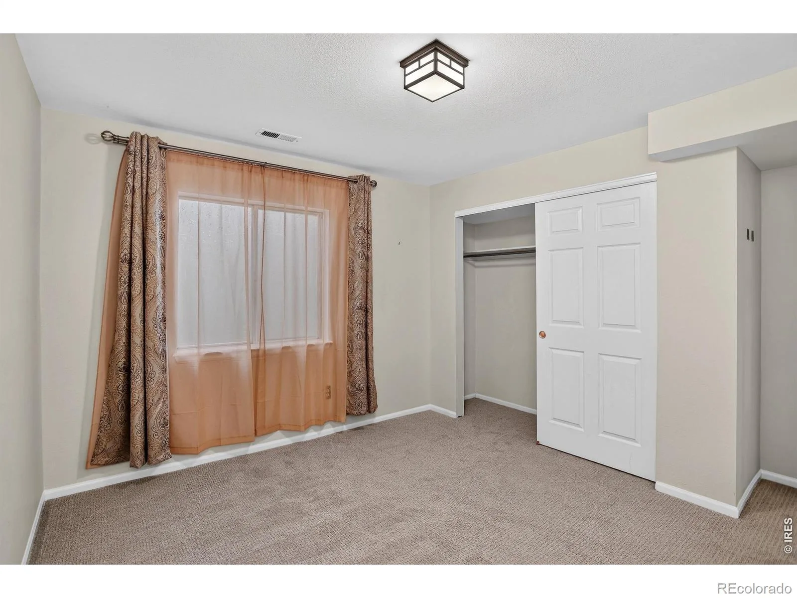 346 Wadsworth Circle Longmont CO 80504 | MLS #RECIR1065360 07302026184023 1600 28