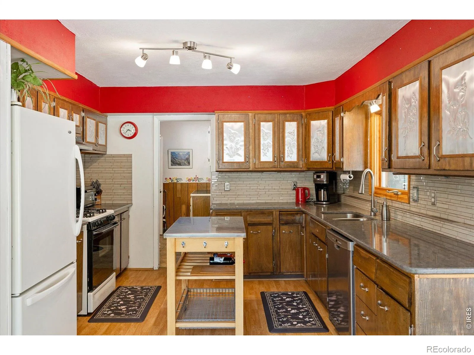 11988 Begole Circle Golden CO 80403 | MLS #RECIR1065385 08032026001438 1600 24