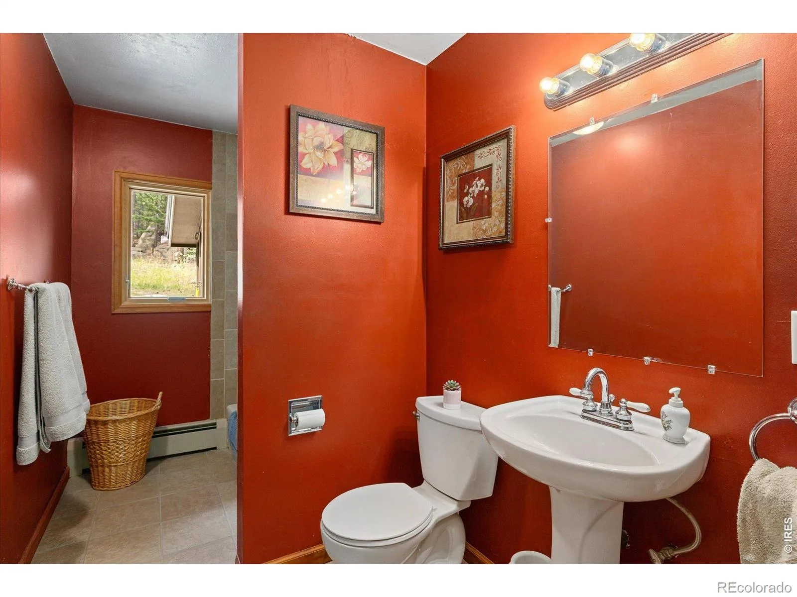 11988 Begole Circle Golden CO 80403 | MLS #RECIR1065385 08032026001438 1600 38