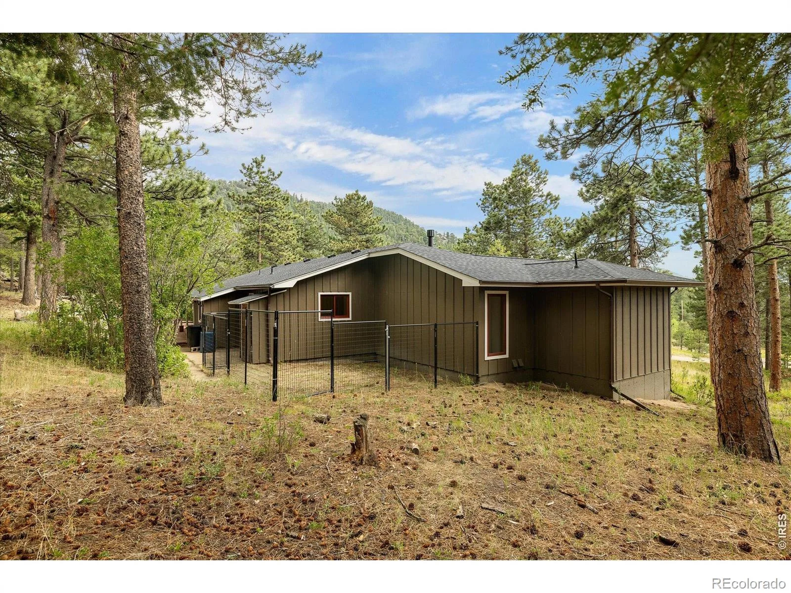 11988 Begole Circle Golden CO 80403 | MLS #RECIR1065385 08032026001438 1600 5