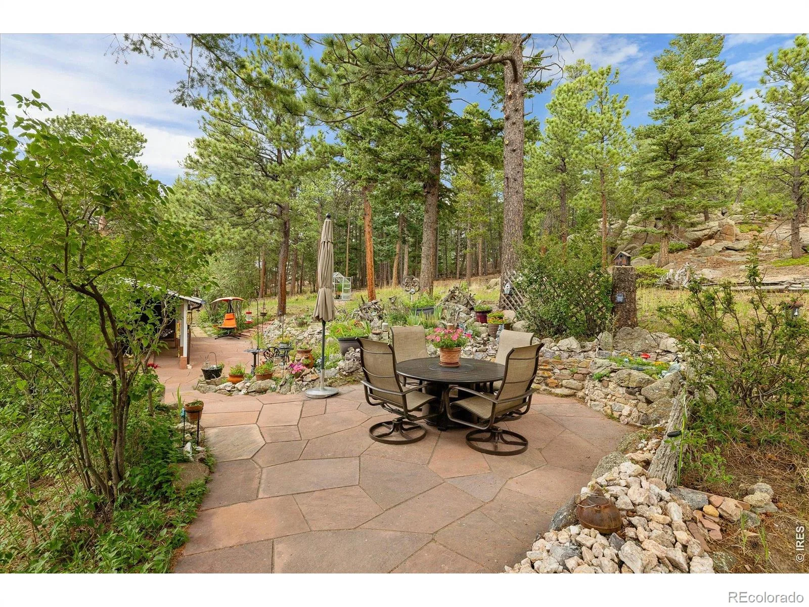 11988 Begole Circle Golden CO 80403 | MLS #RECIR1065385 08032026001438 1600 7