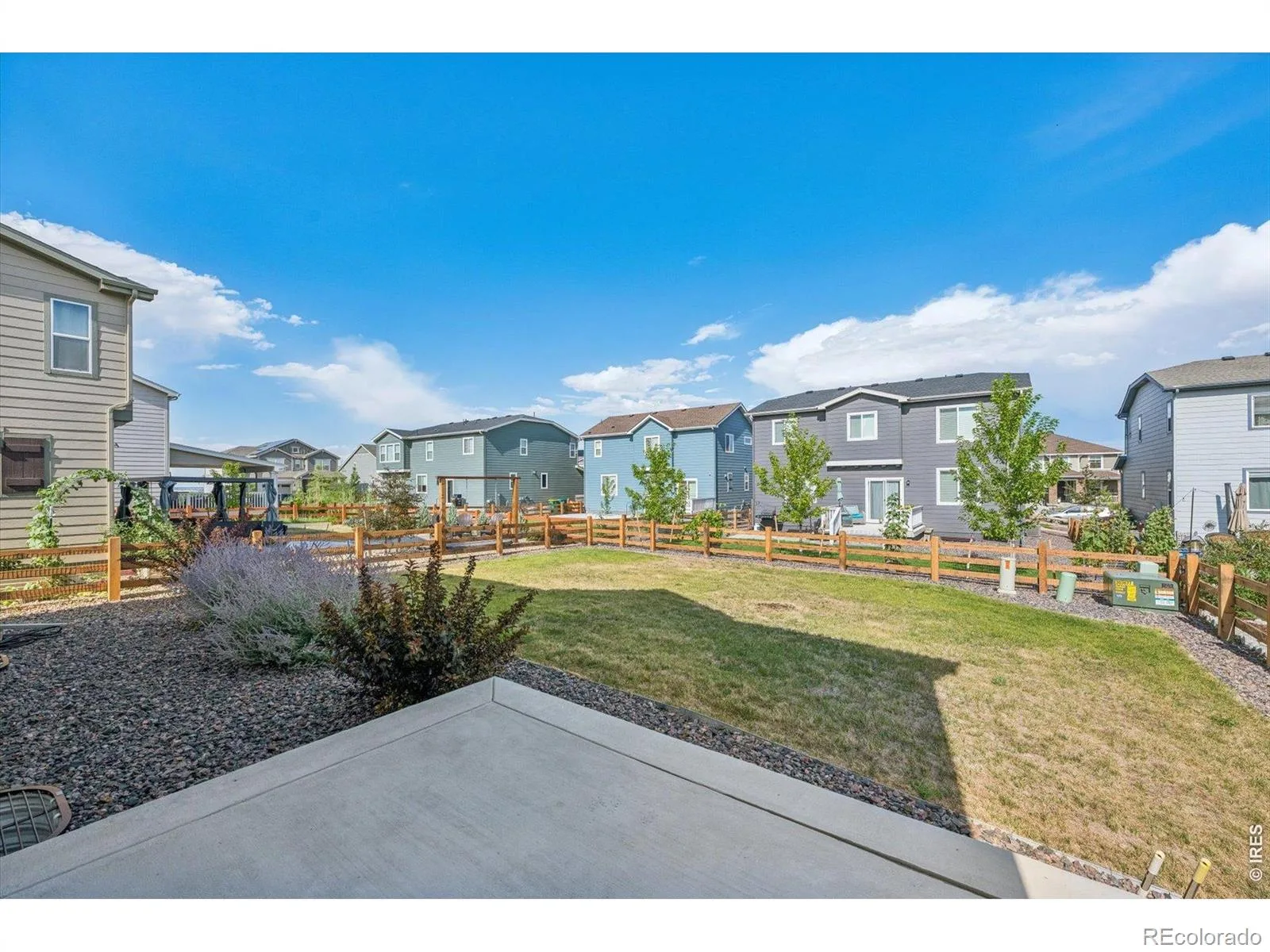 1950 Merrill W Circle Erie CO 80516 | MLS #RECIR1065453 08292026001825 1600 31