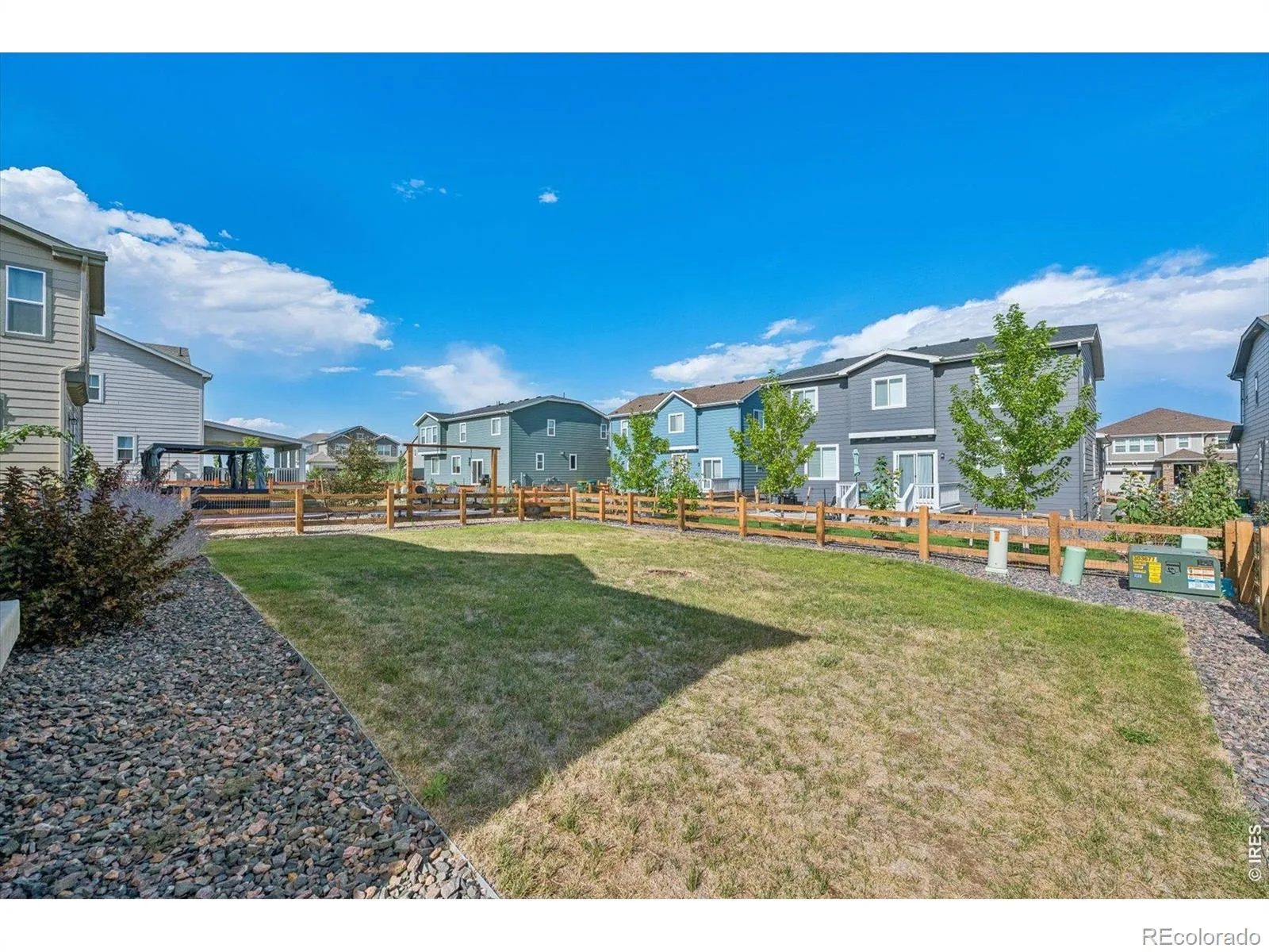 1950 Merrill W Circle Erie CO 80516 | MLS #RECIR1065453 08292026001825 1600 33