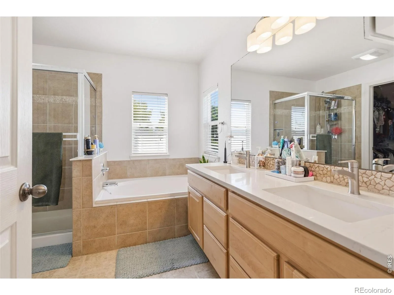 14363 Waterside Lane Broomfield CO 80023 | MLS #REC2170529 08102026002447 1600 19