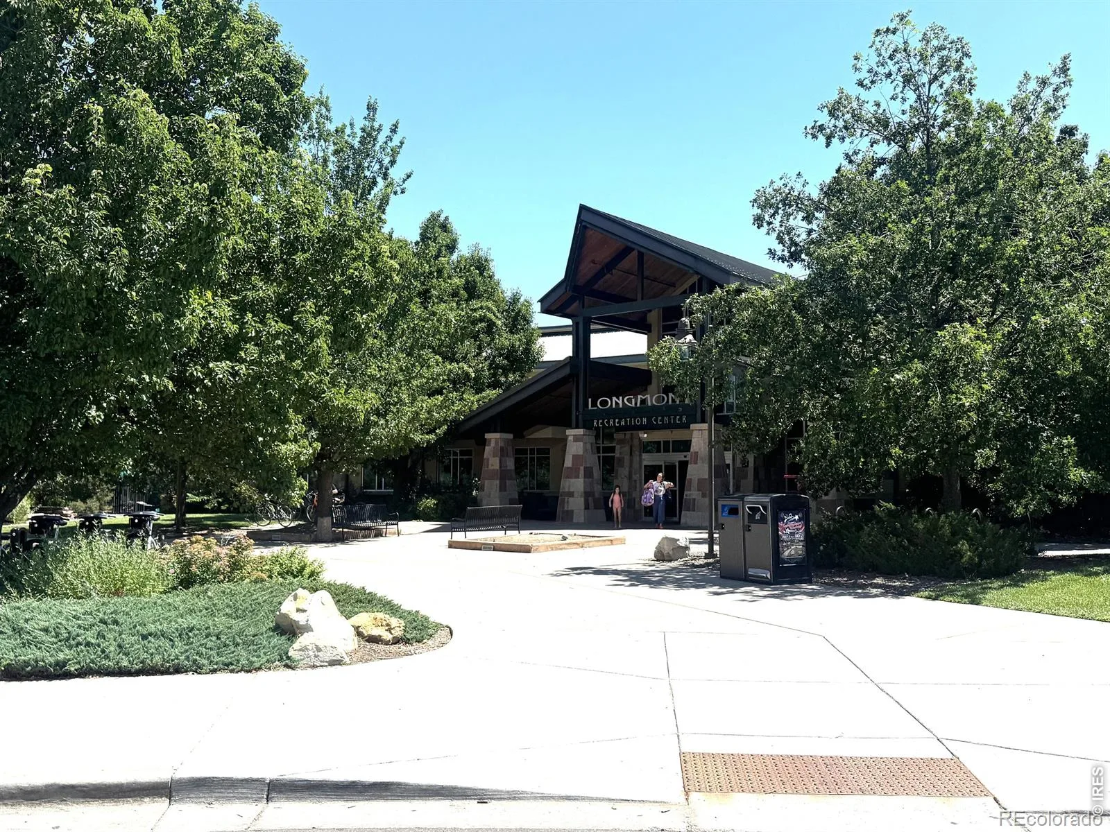 1202 Della Street Longmont CO 80501 | MLS #RECIR1065515 07312026214347 1600 35