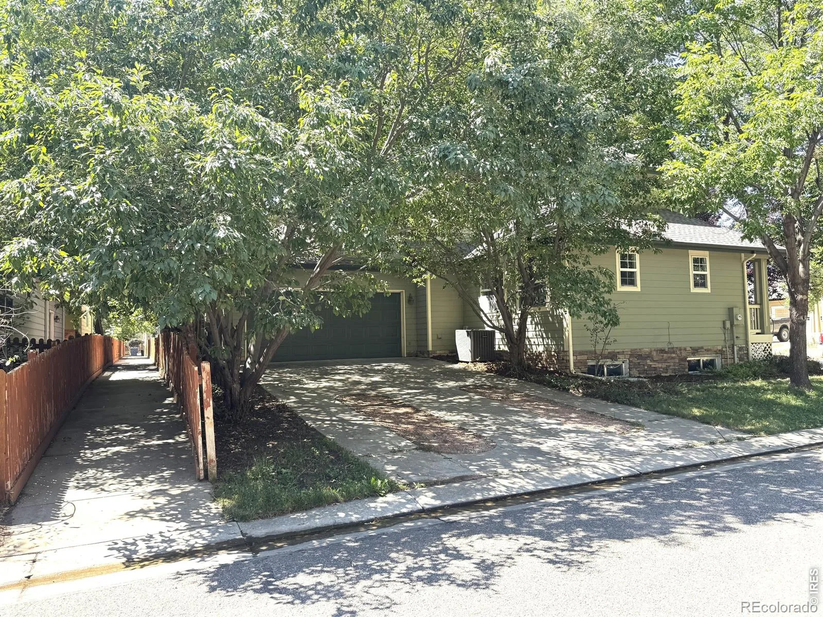 1202 Della Street Longmont CO 80501 | MLS #RECIR1065515 07312026214347 1600 8