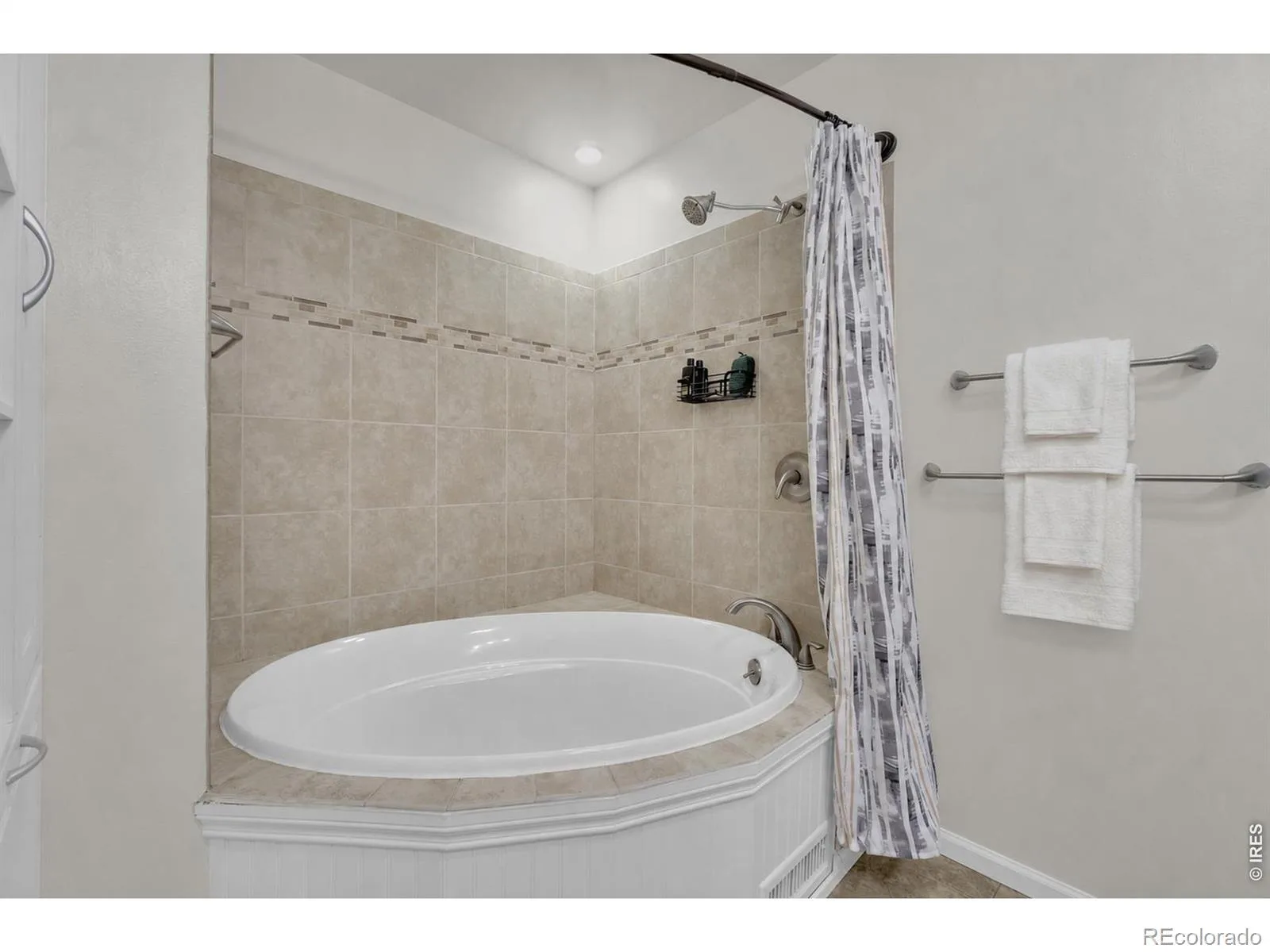8923 W Warren Drive Lakewood CO 80227 | MLS #RECIR1065516 08182026004859 1600 20