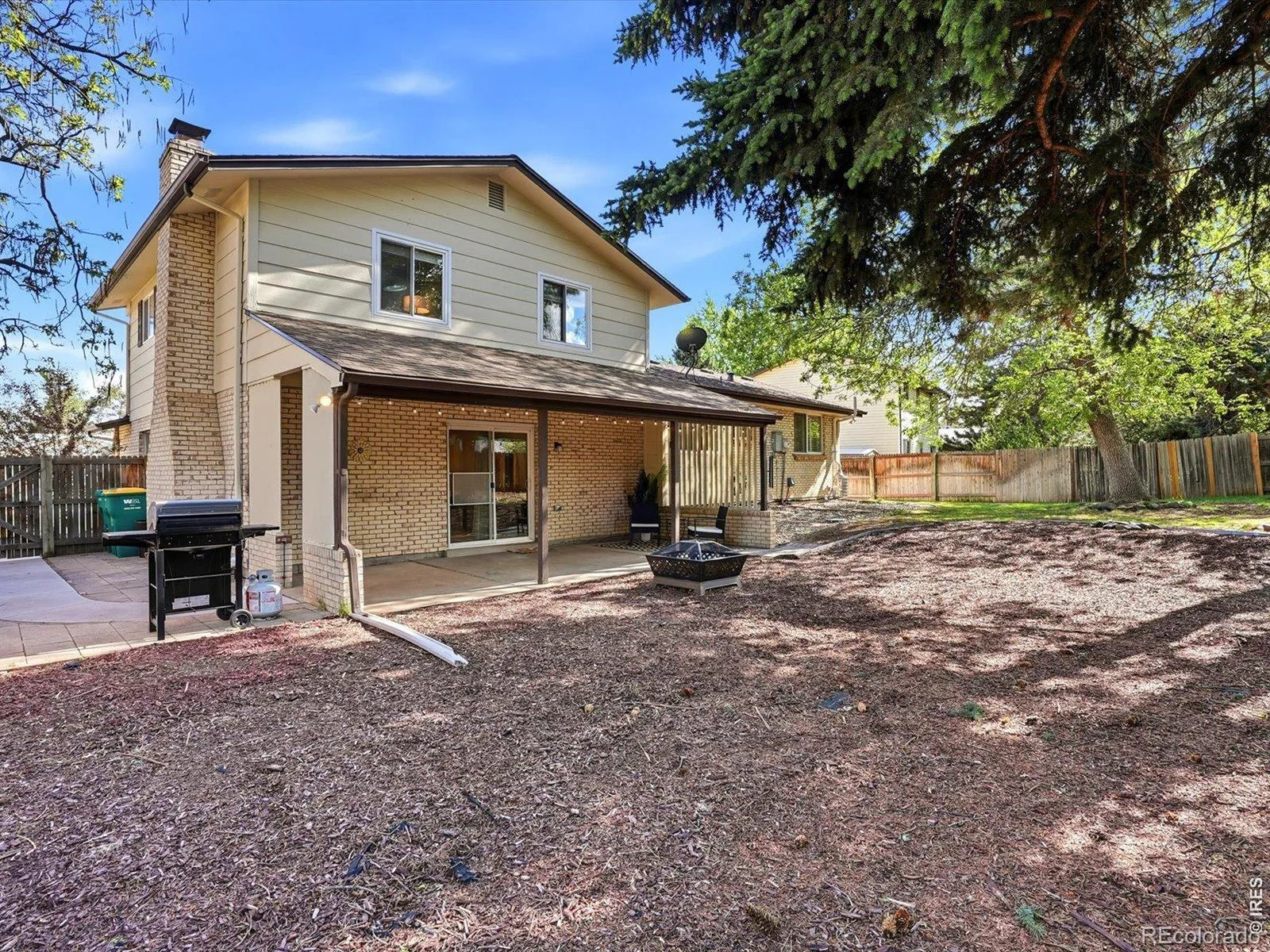 8923 W Warren Drive Lakewood CO 80227 | MLS #RECIR1065516 08182026004859 1600 39