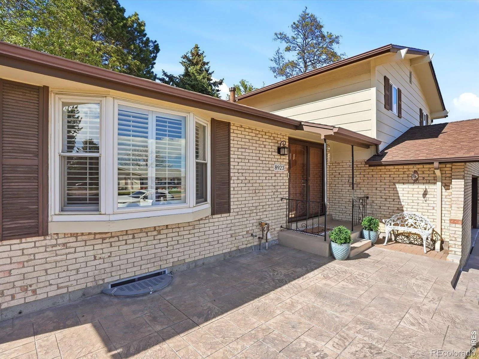 8923 W Warren Drive Lakewood CO 80227 | MLS #RECIR1065516 08182026004859 1600 4