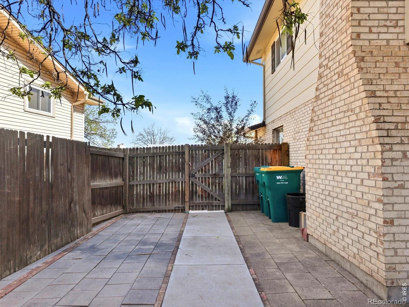 8923 W Warren Drive Lakewood CO 80227 | MLS #RECIR1065516 08182026004859 1600 40